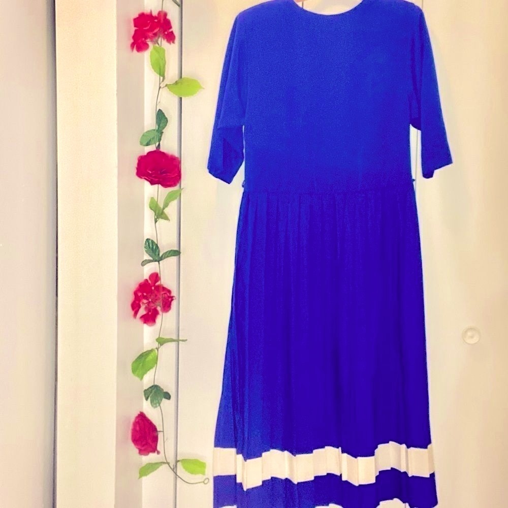 🌷 Joseph Ribkoff🌷 Vintage Royal Blue Pleated Dress With White Stripe Hem Size 11 - Picture 8 of 14